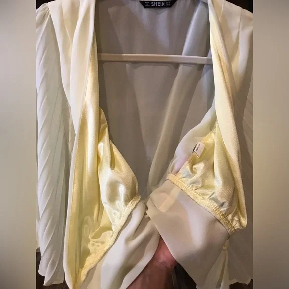 Accordion Bell Sleeve Deep V Multi Bow Tie Crop Warp Chiffon Blouse (S) - Picture 7 of 10